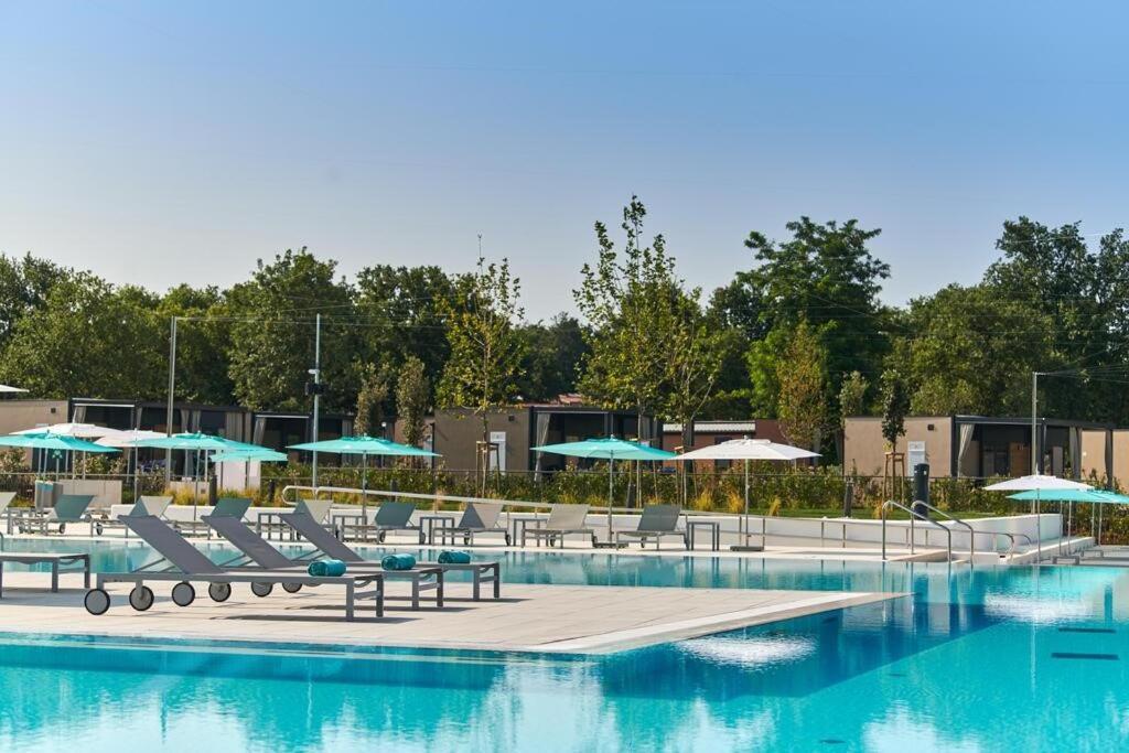 Kemp Adriamar Mobile Homes In Park Umag
