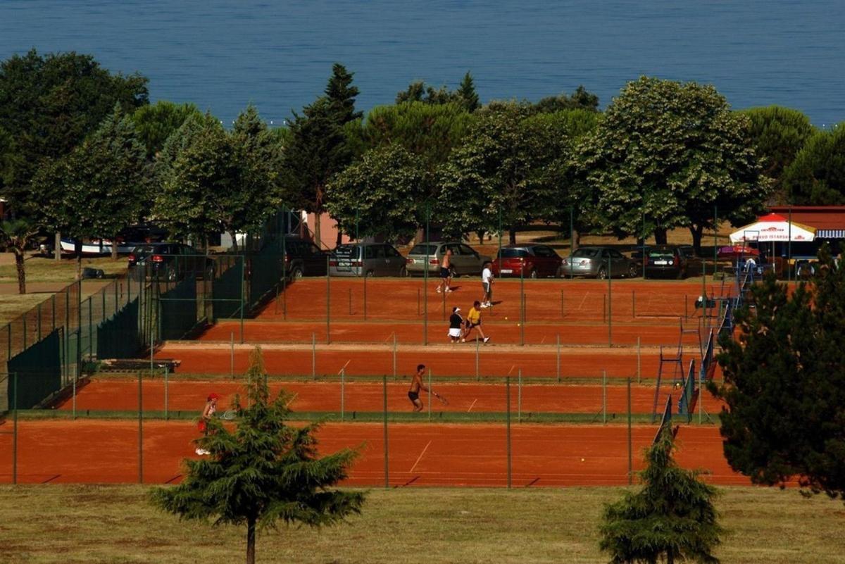 Adriamar Mobile Homes In Park * Umag