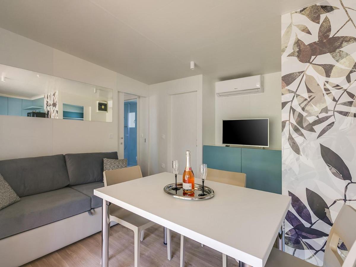 Adriamar Mobile Homes In Park * Umag
