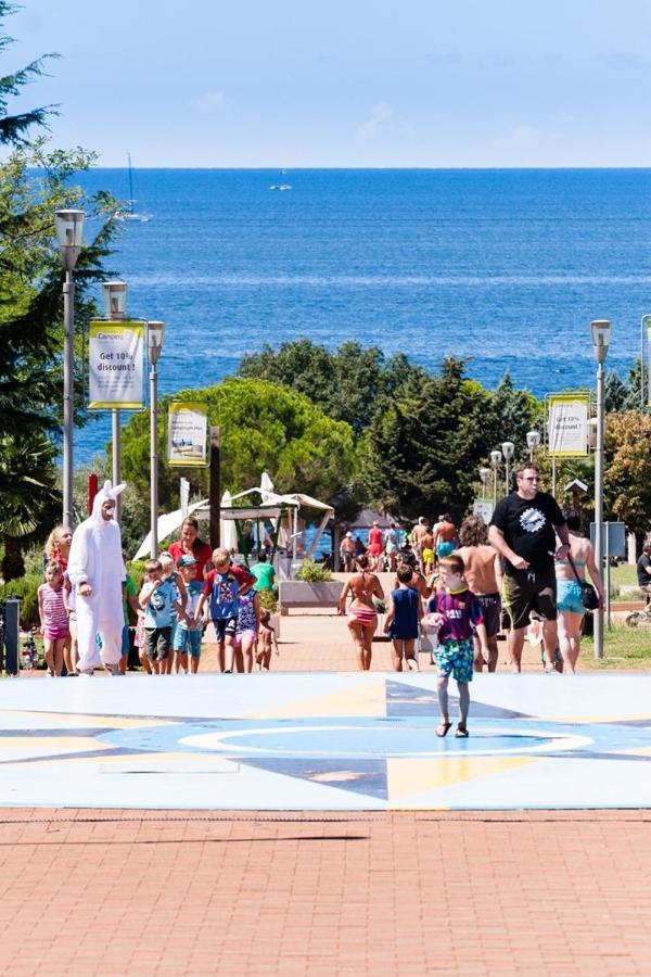 Kemp Adriamar Mobile Homes In Park Umag