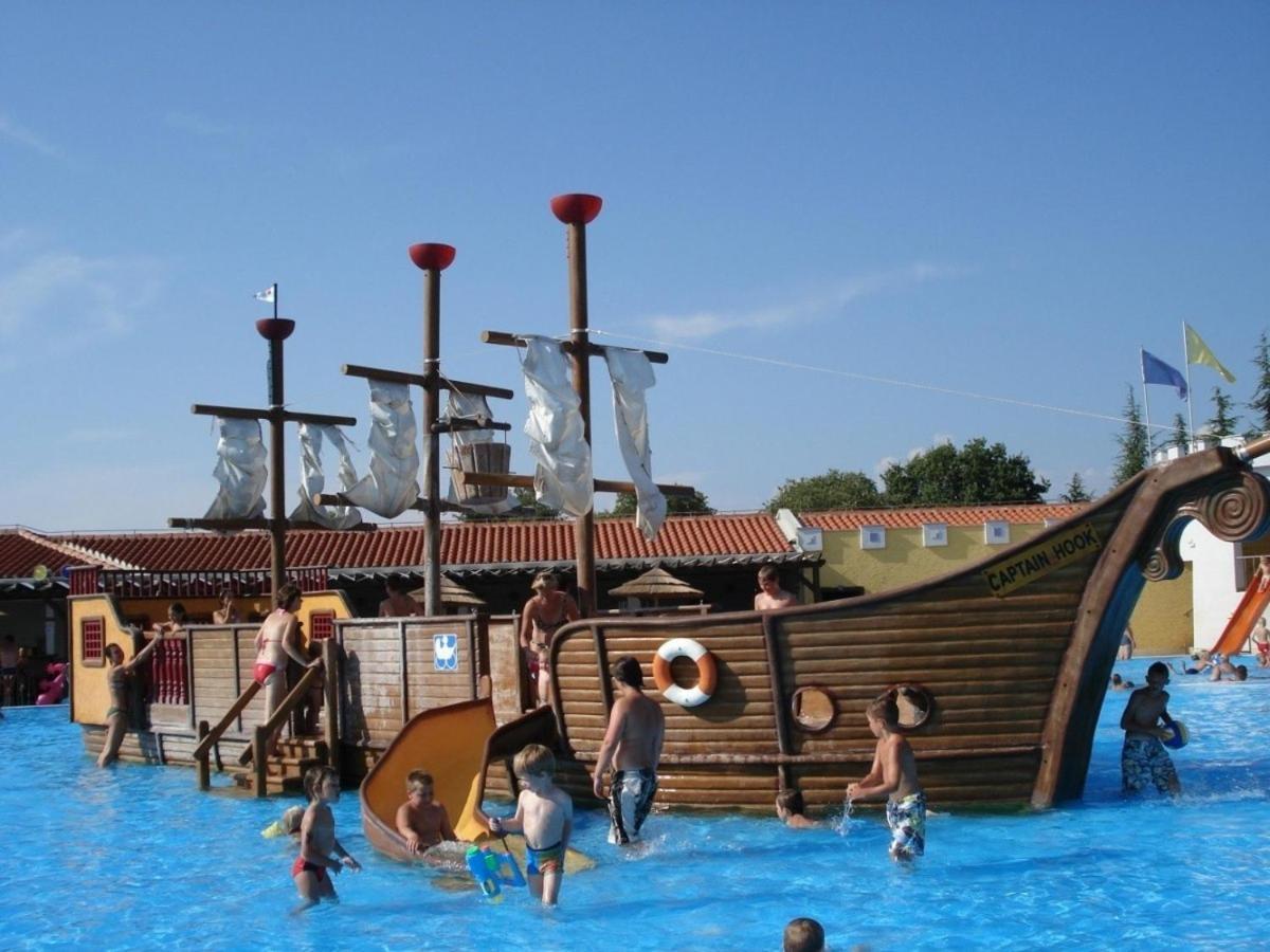 Adriamar Mobile Homes In Park Kemp Umag