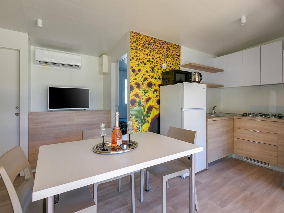 Adriamar Mobile Homes In Park Kemp Umag