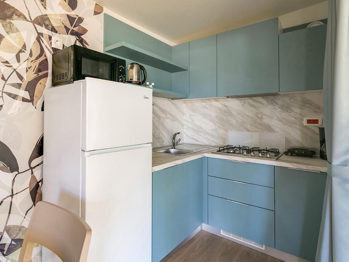 Adriamar Mobile Homes In Park Kemp