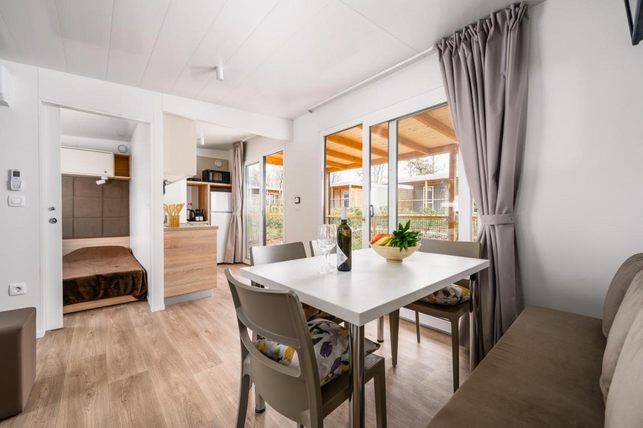 Adriamar Mobile Homes In Park * Umag