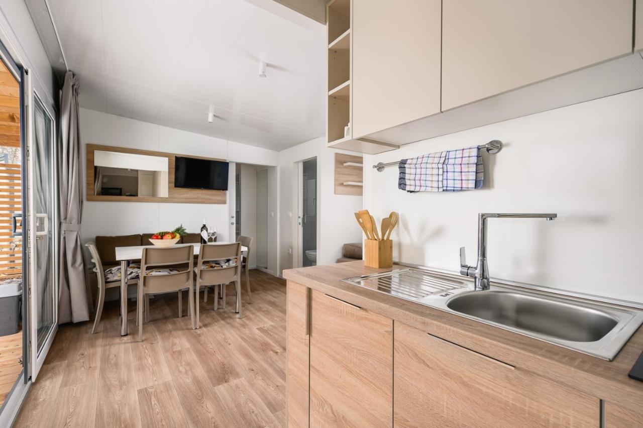 Adriamar Mobile Homes In Park Kemp *