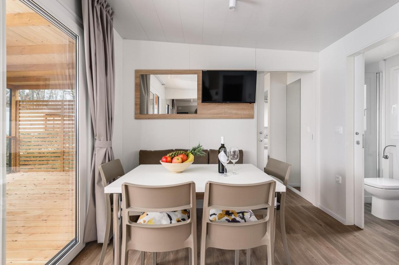 Kemp Adriamar Mobile Homes In Park Umag